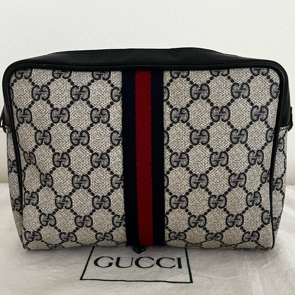 Gucci GG Supreme Red Navy Sherry Line Clutch Cosmetic Pouch Late 1970s-1984 - Picture 13 of 14